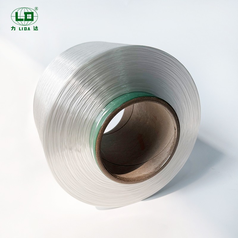 Is polyester industrieel garen sterker dan gewoon garen?