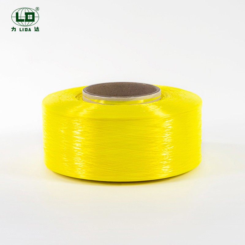In welke industrieën wordt Full Dull Nylon 6 Dope Dyed Filament Yarn toegepast?